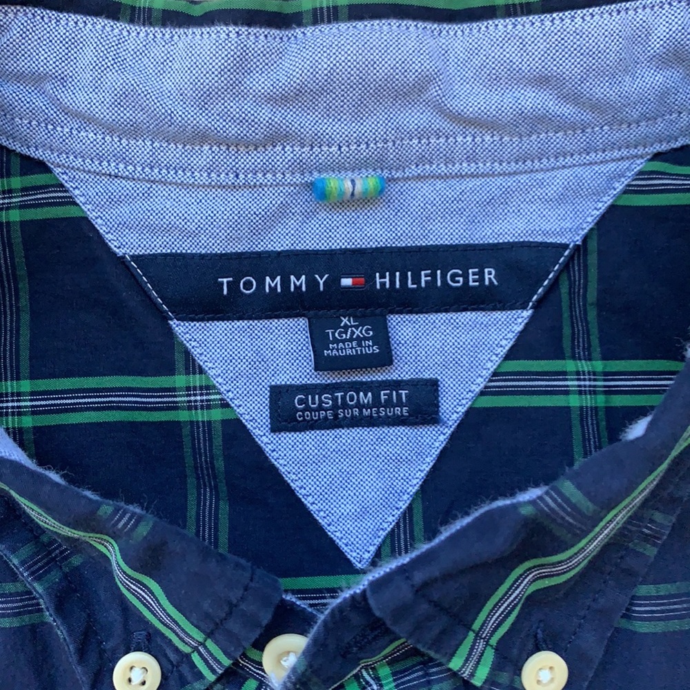 *Tommy Hilfiger button down shirt - Picture 3 of 7